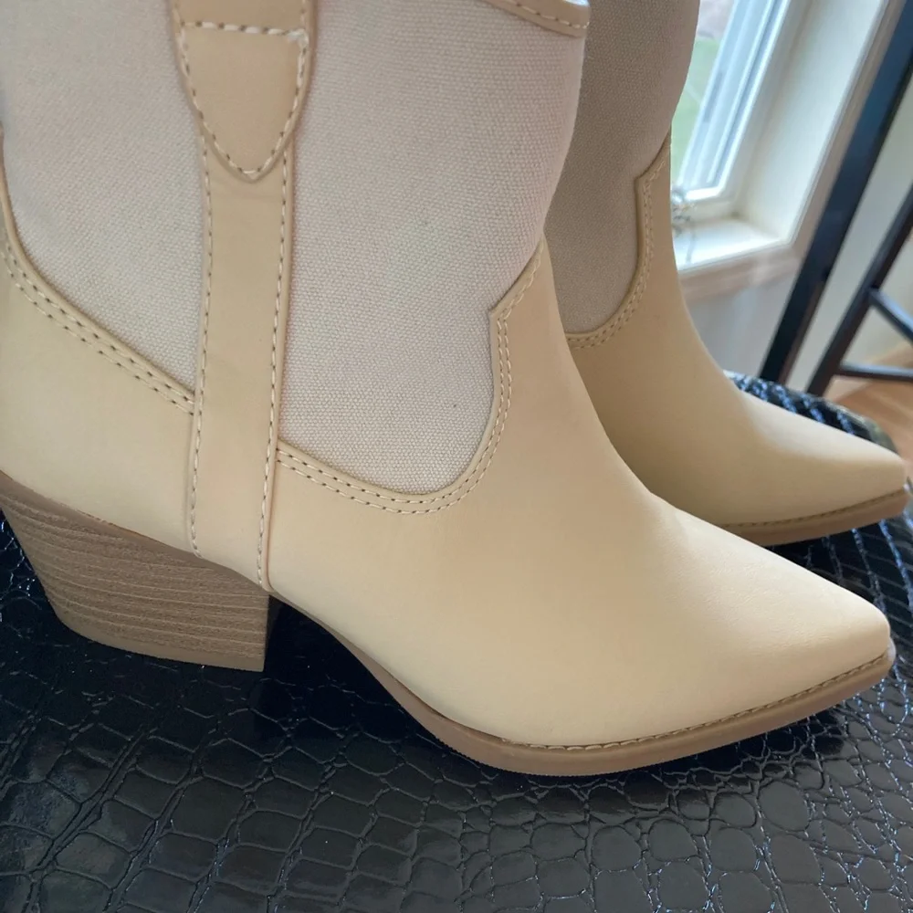 Universal Thread cowboy bootie - Picture 4 of 15